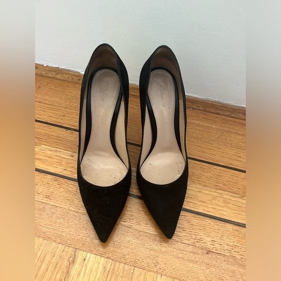 Gianvito Rossi Black suede pumps heels AS IS 38 - Picture 3 of 10